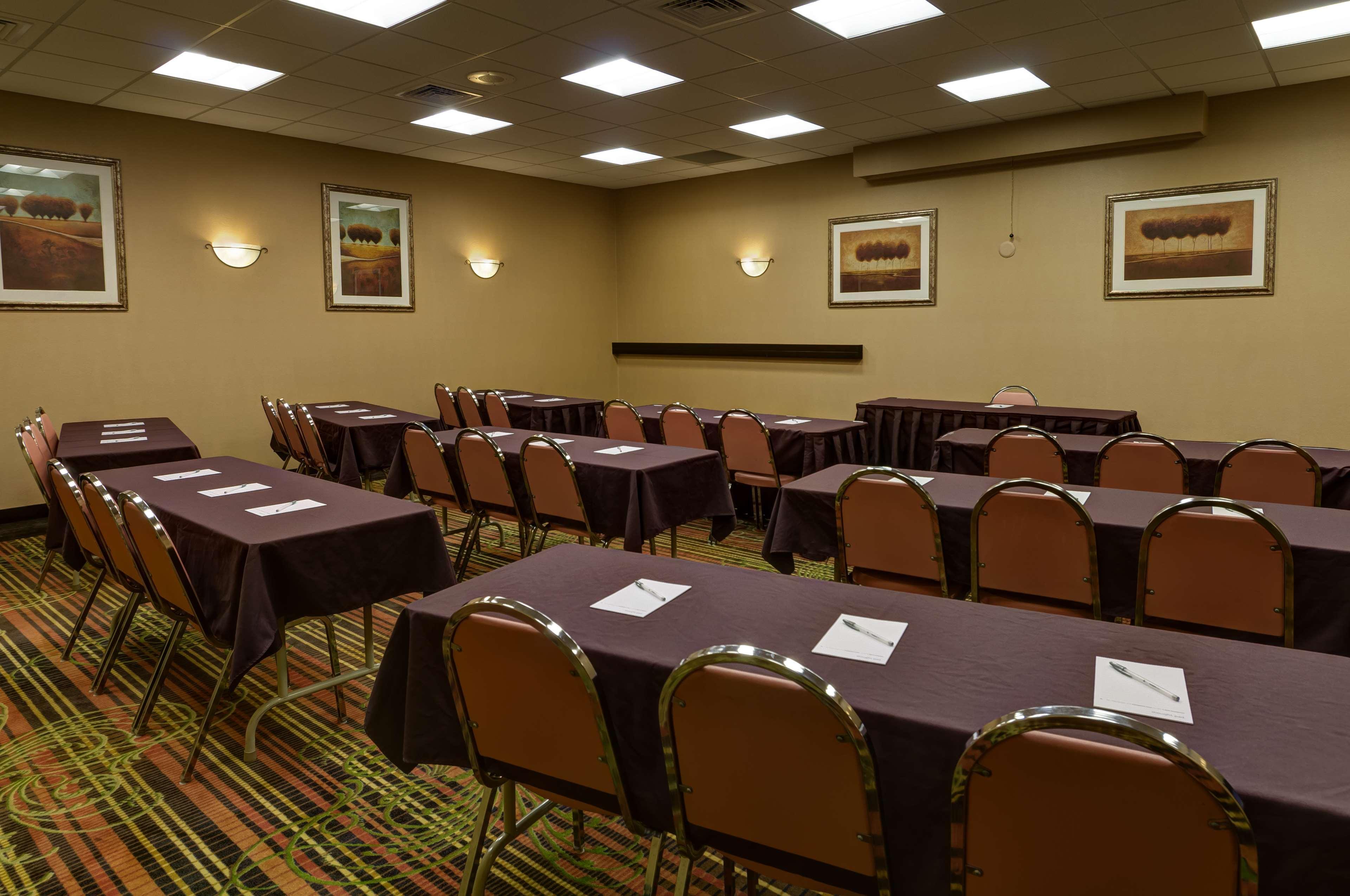 Hampton Inn Chambersburg Επιχειρήσεις φωτογραφία